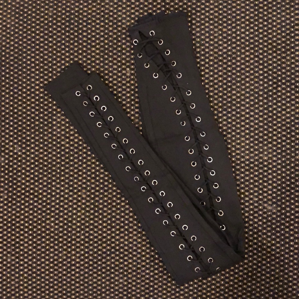NWOT lace up pants